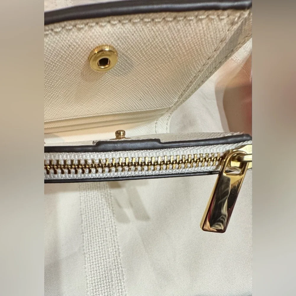 Tory Burch tory burch